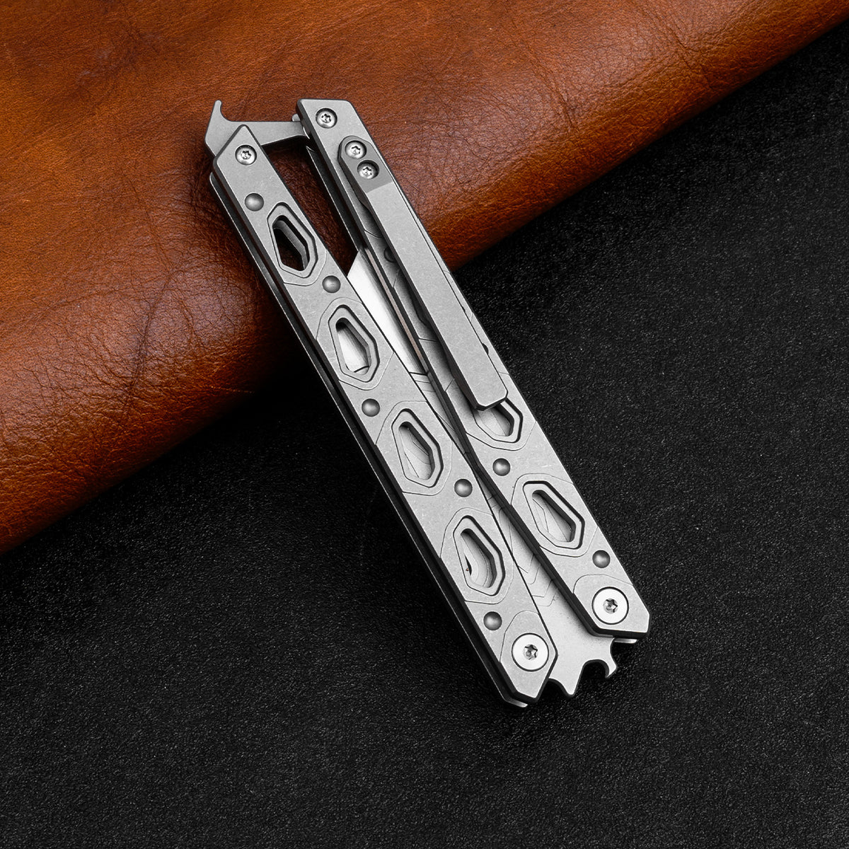 TGQ49 Titanium Stonewash Pocket Folding Utility Cutter