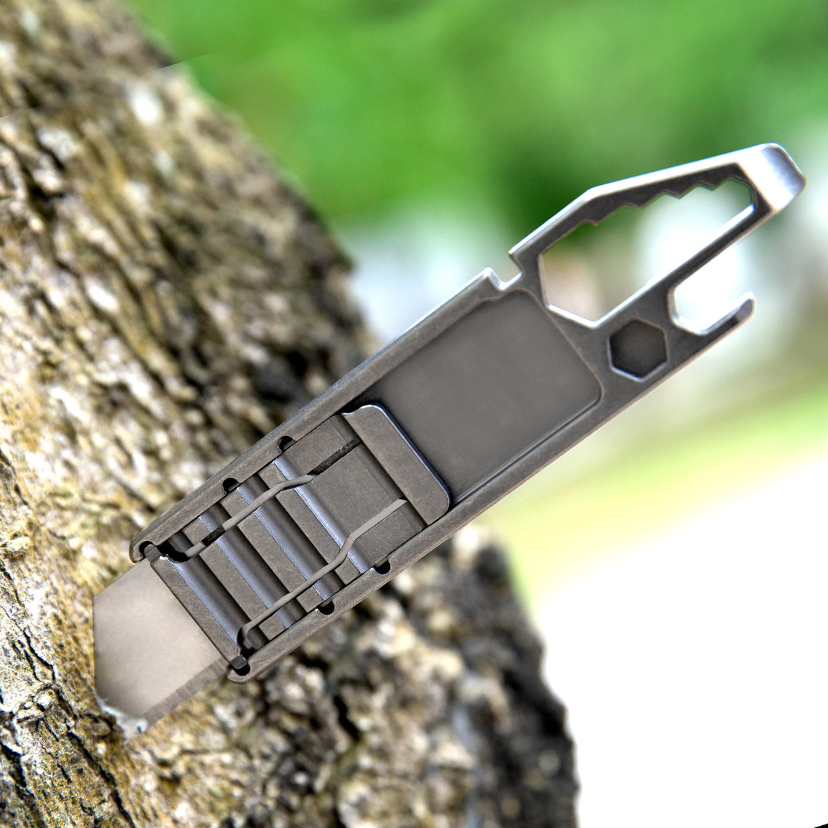 TGQ25 Titanium Stonewash Pocket Utility Cutter