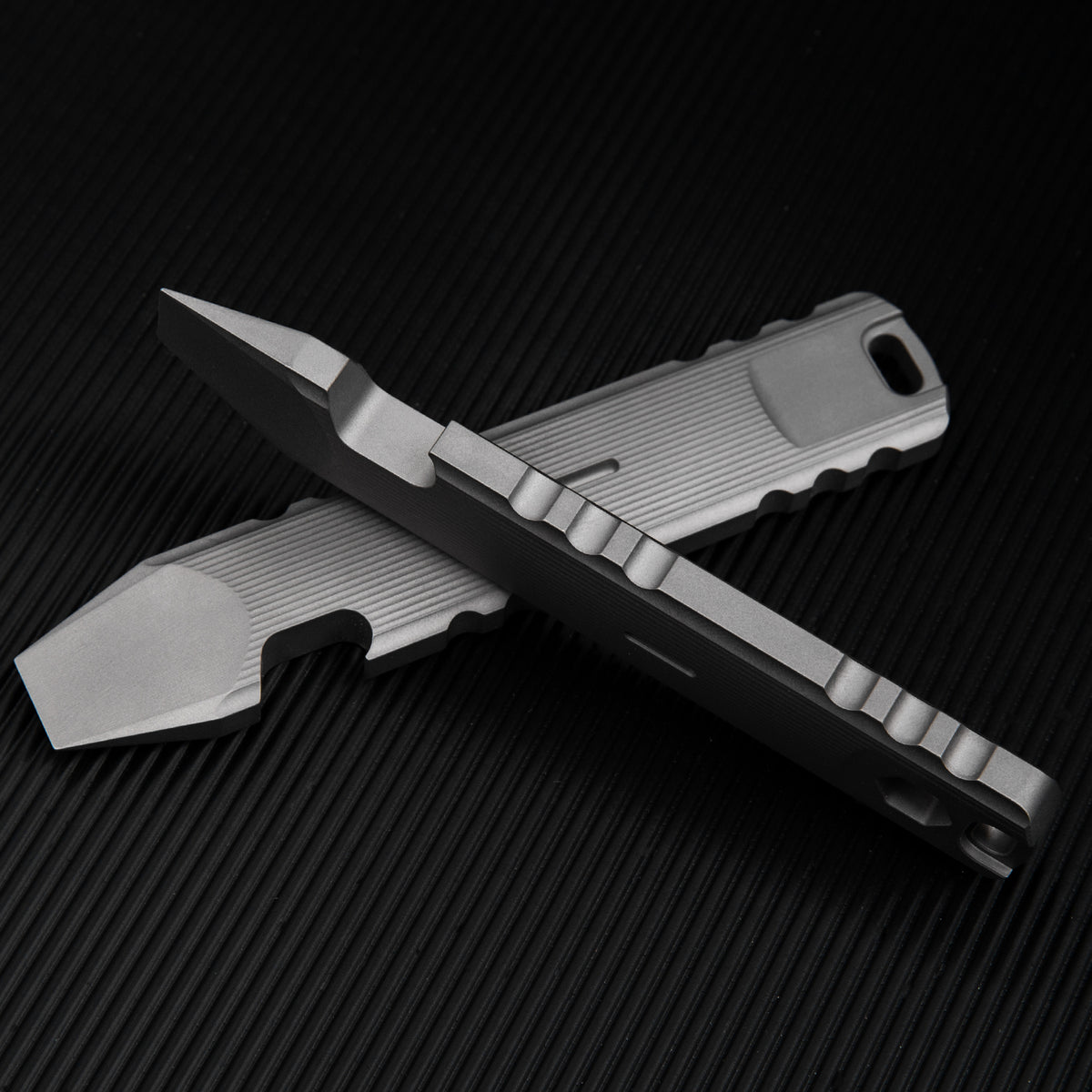 WC01E Titanium Alloy Pry Bar