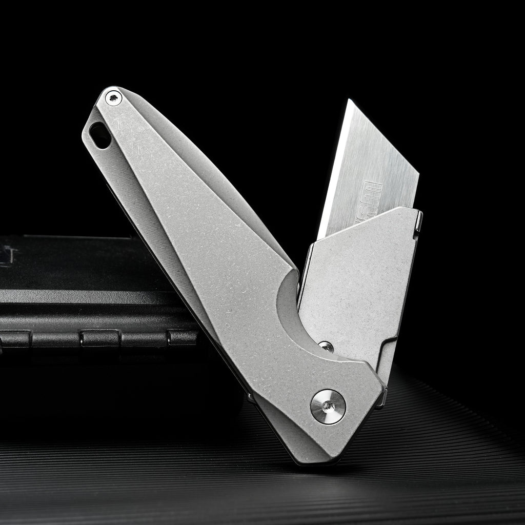 TGQ28 Titanium Stonewash Pocket Folding Utility Cutter